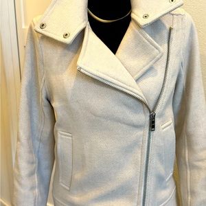 Abercrombie motto jacket. Wool with a slight stripe pattern